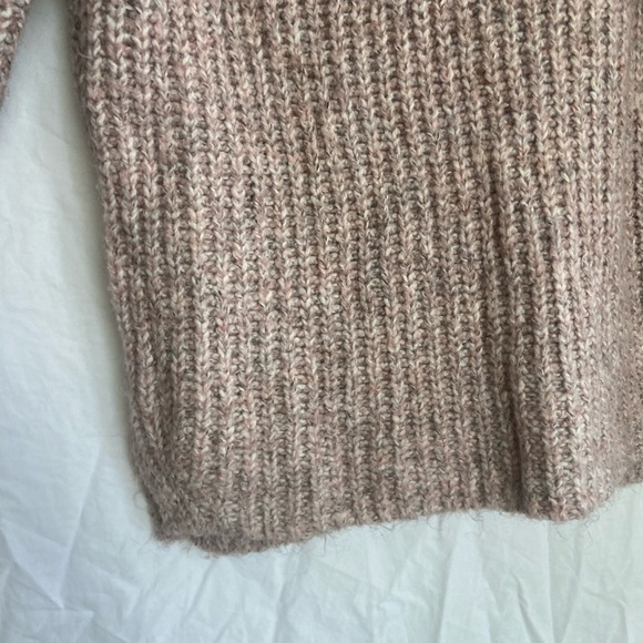 Abercrombie and Fitch chunky cotton turtleneck sweater Size Small - Picture 10 of 16
